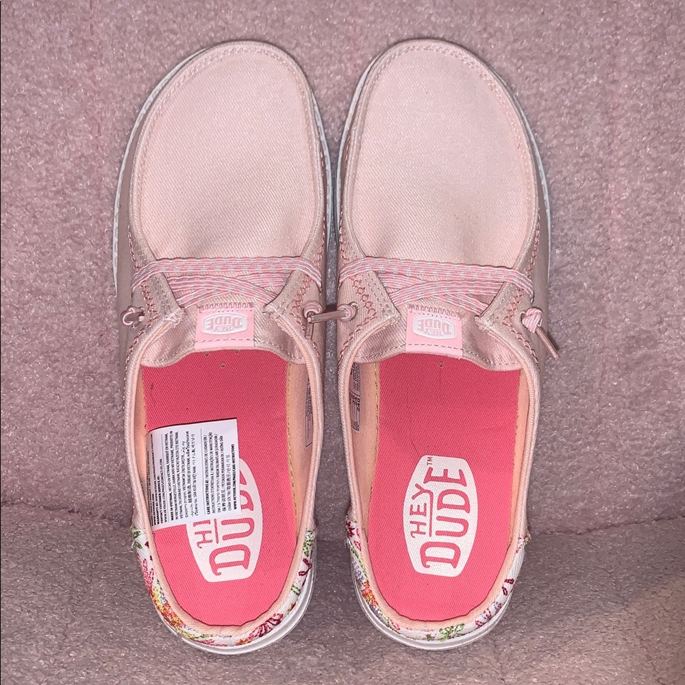 Hey Dude Wendy Slip Embroidered Floral in Pale Pink